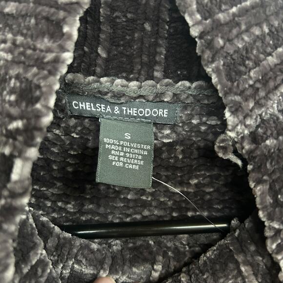 Cozy Luxe Turtleneck Sweater Chelsea & Theodore Soft Knit Gray Size S - Picture 3 of 4
